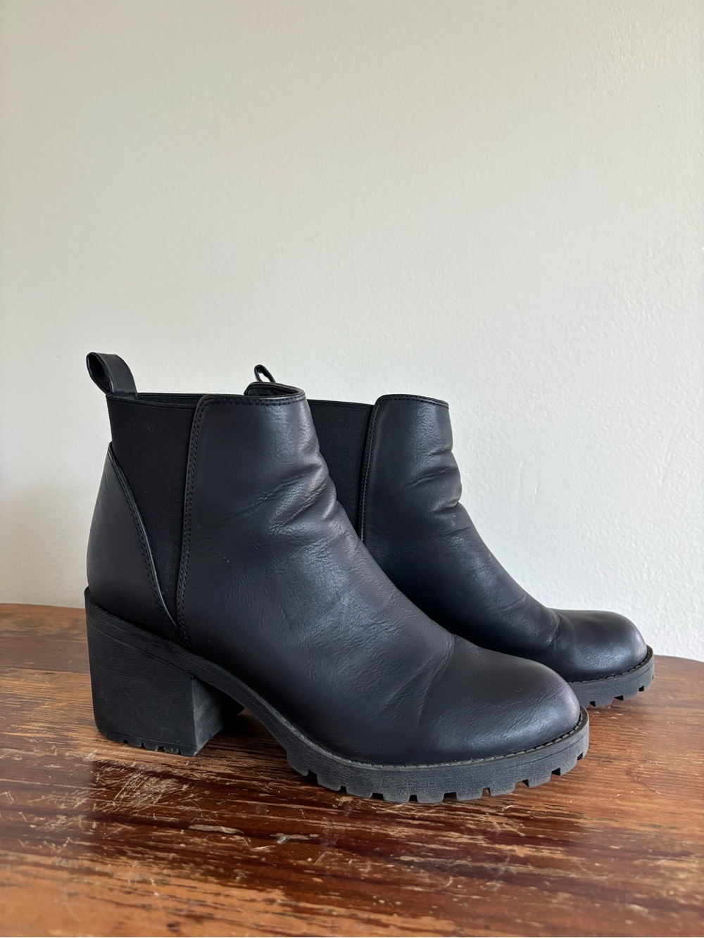 Dirty Laundry Black Women's Chunky Heel Ankle Boots - Classic Chelsea Style